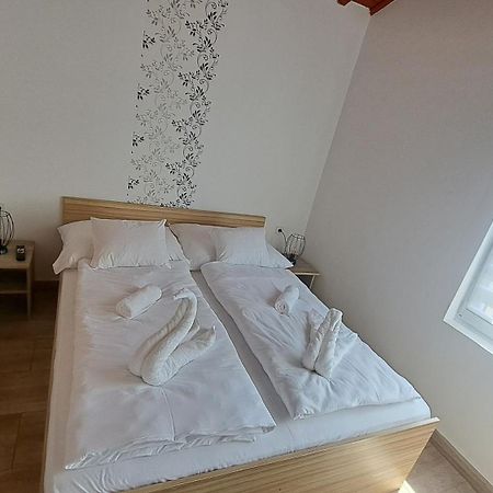 Marabella Apartmanok Hajdúszoboszló Екстериор снимка