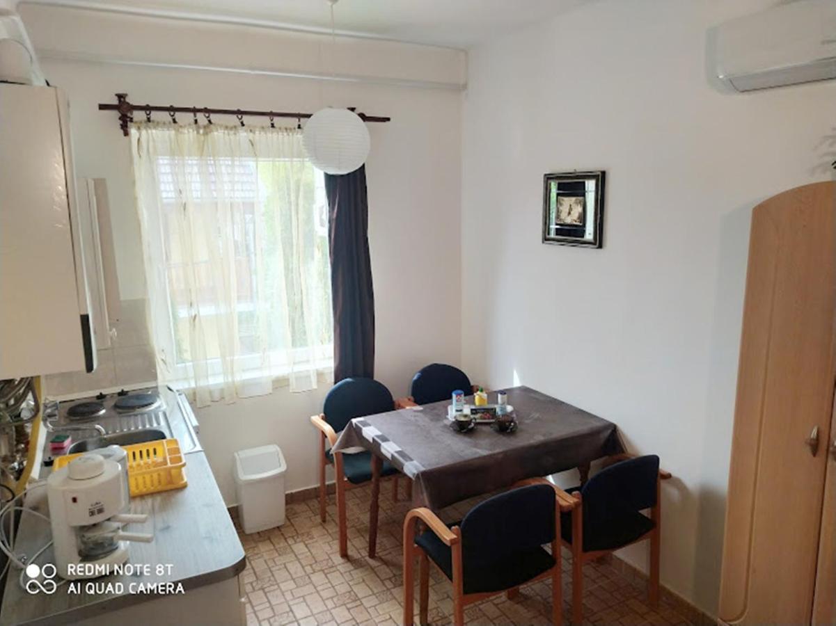 Marabella Apartmanok Hajdúszoboszló Екстериор снимка