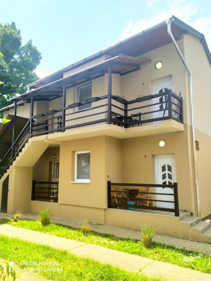 Marabella Apartmanok Hajdúszoboszló Екстериор снимка