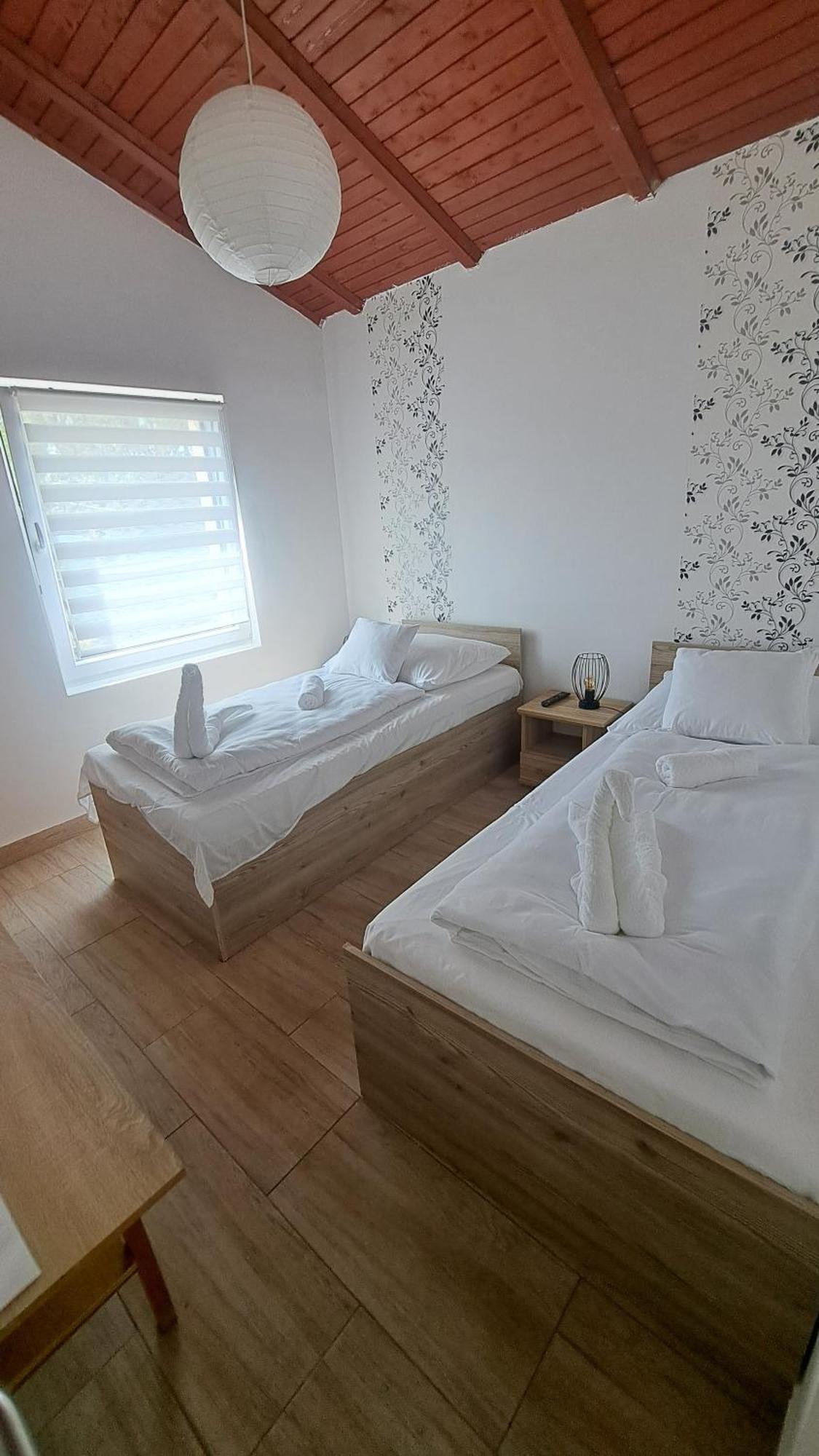 Marabella Apartmanok Hajdúszoboszló Екстериор снимка